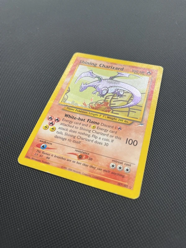 Neo Destiny - 107/105 - Shining Charizard (Damaged) - Bilde 4